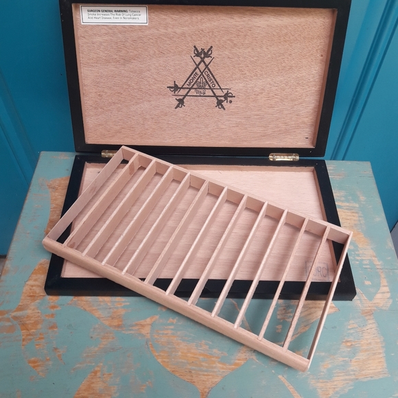 Cigar box Vintage Wood Cigar Box diy Project Creative idea Jewelry Box Repurpose - Picture 3 of 7